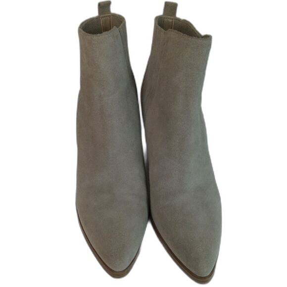 Marc Fisher Alva Suede Beige Pull On Bootie Ankle Height Pointed Toe Size 8.5 - Picture 3 of 10